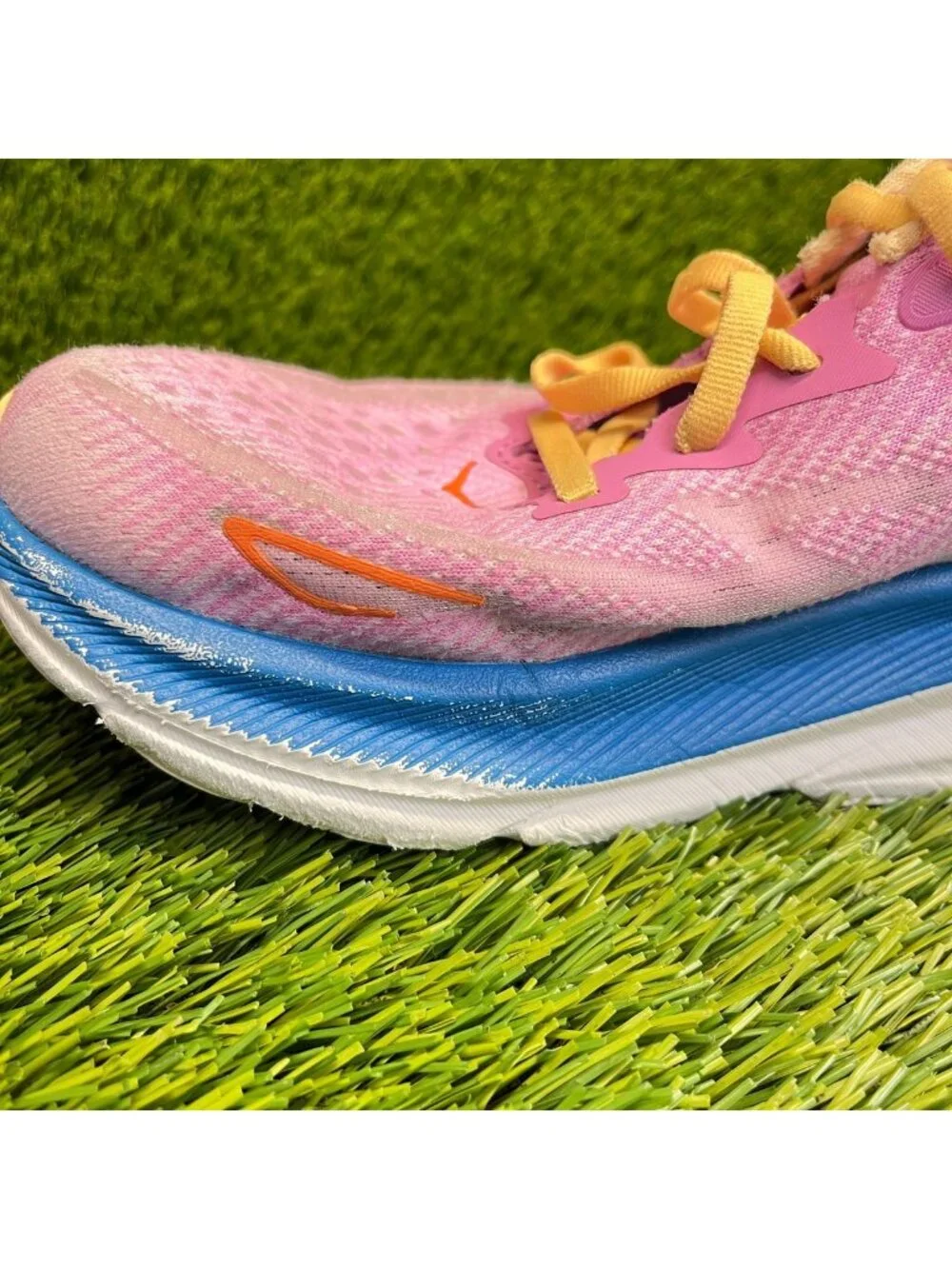 Hoka One One Clifton 9 Womens Size 7.5 Pink Blue Athletic Running Shoes Sneakers